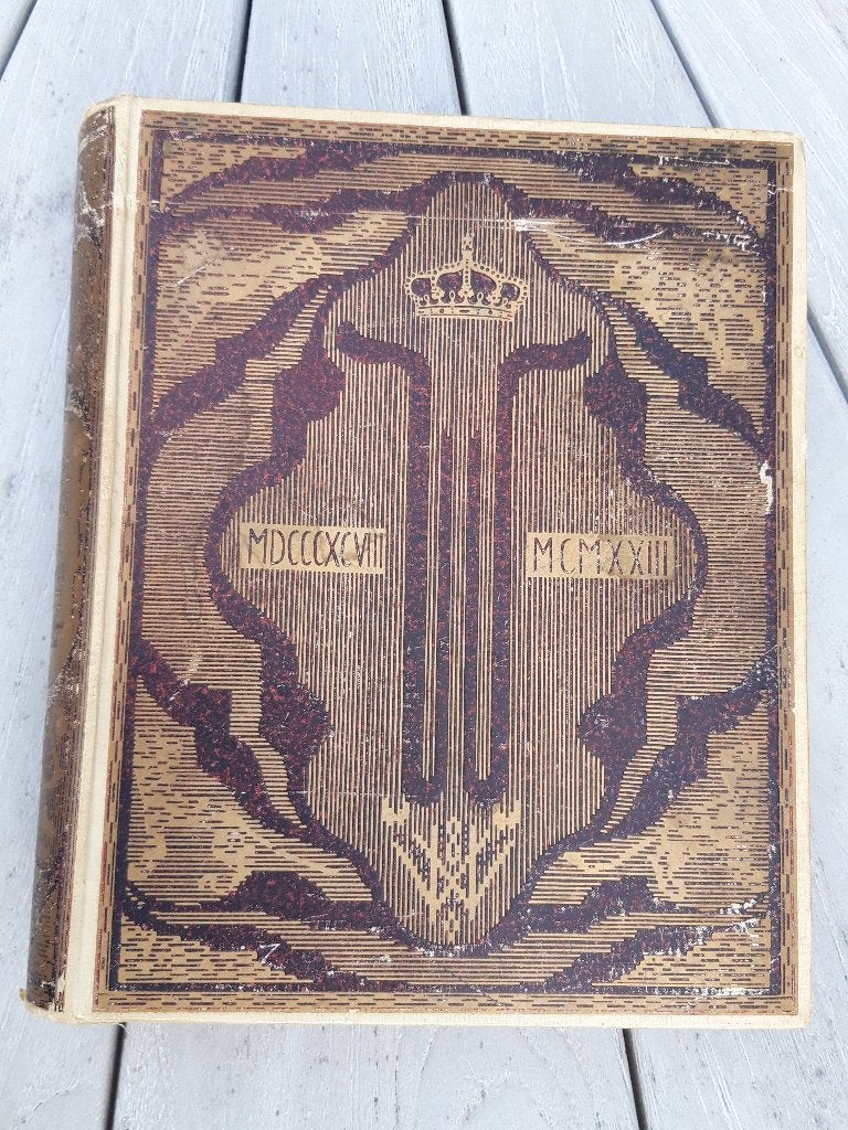 102 jaar oud boek: 25 jr regeerjubileum Wilhelmina 1898-1923, Ophalen of Verzenden, Gelezen