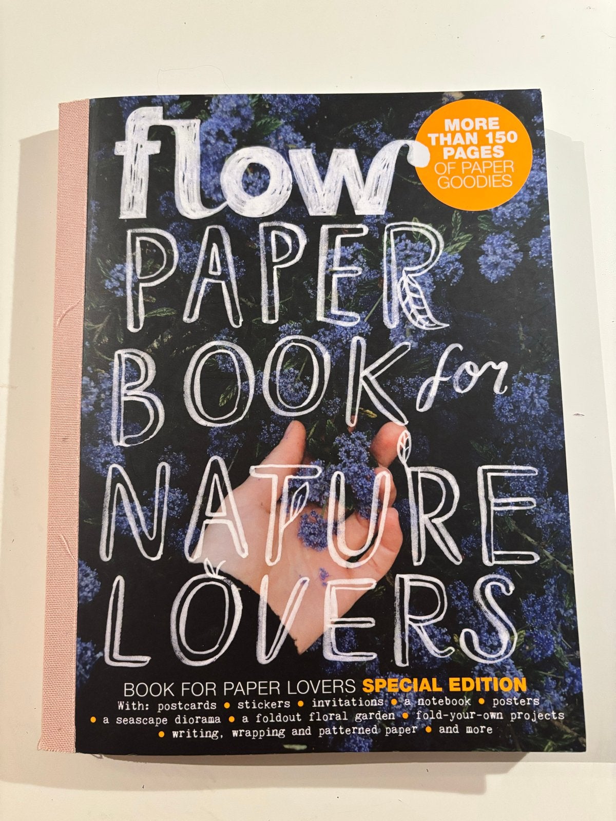 Flow Paper Book for Nature Lovers (compleet op 1 setje na), Ophalen of Verzenden, Zo goed als nieuw, Lichaam en Geest