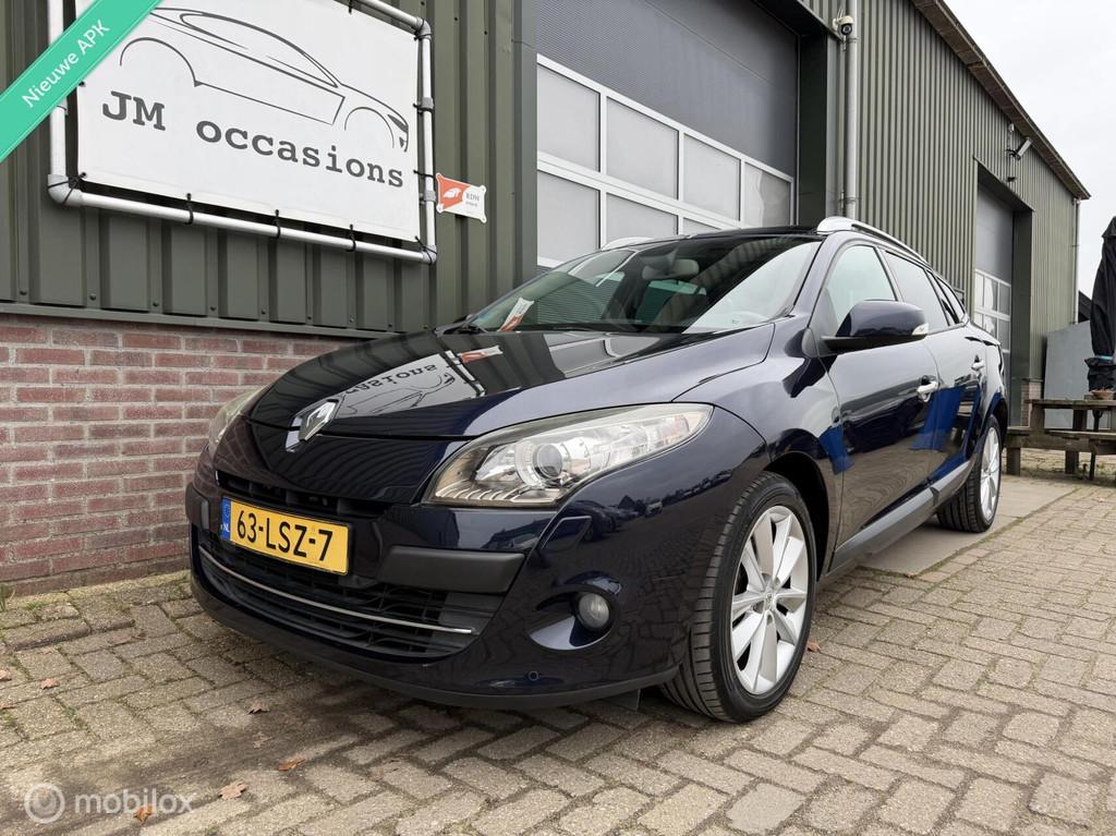 Renault Megane Estate 1.4 TCe Dynamique|Pano|Leder|Xenon|Nav, Voorwielaandrijving, Gebruikt, 4 cilinders, Blauw