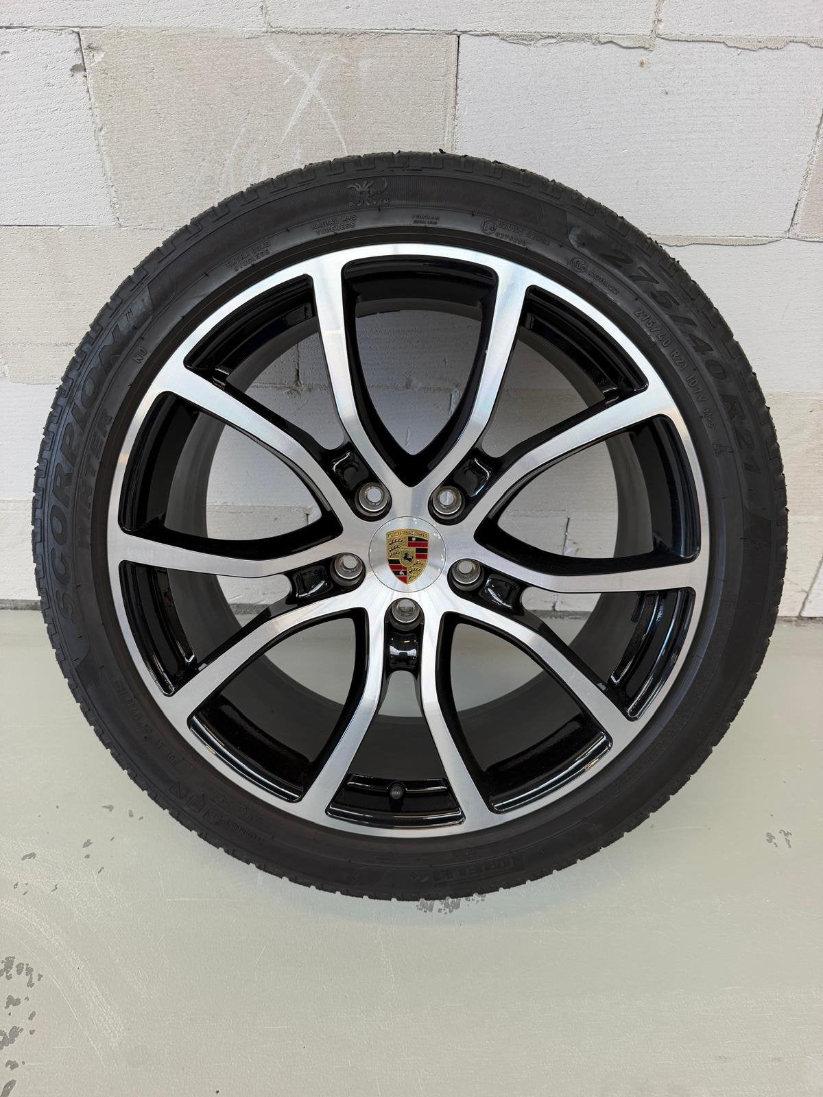 21 inch porsche cayenne winterset, Auto-onderdelen, Ophalen, 21 inch, Winterbanden, Banden en Velgen