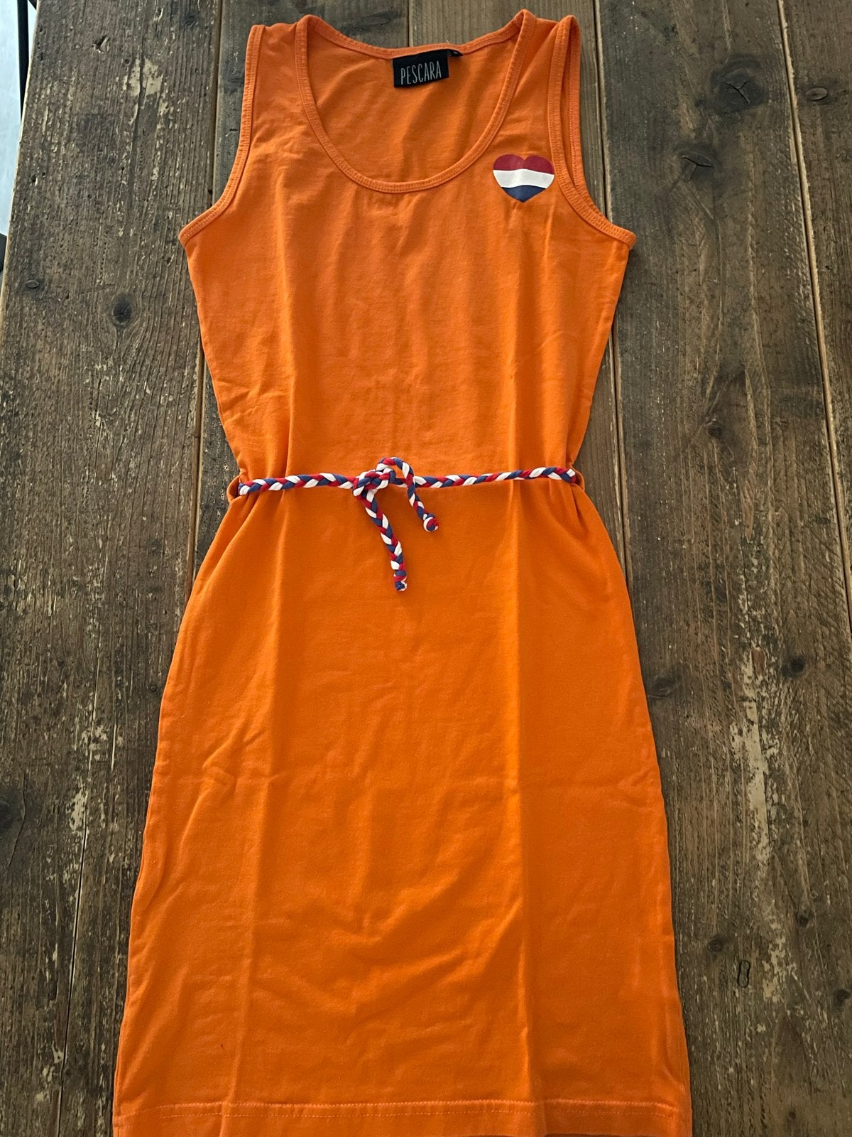 Oranje jurk met Nederlands hartje en riempje, Ophalen, Oranje, Zo goed als nieuw, Maat 34 (XS) of kleiner