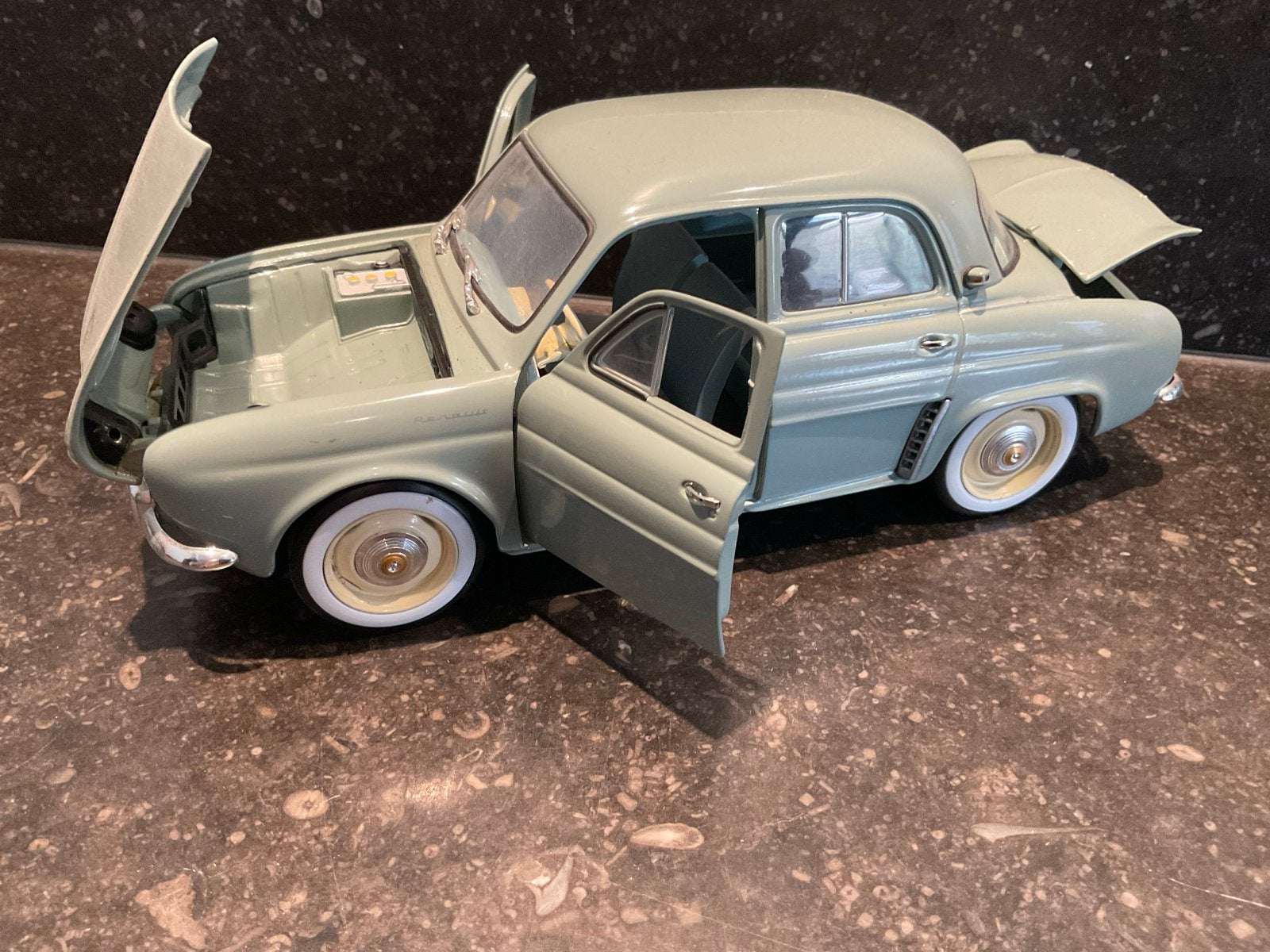 Schaalmodel 1/18 Norev Renault Dauphine, Ophalen of Verzenden, Gebruikt, Auto, Norev