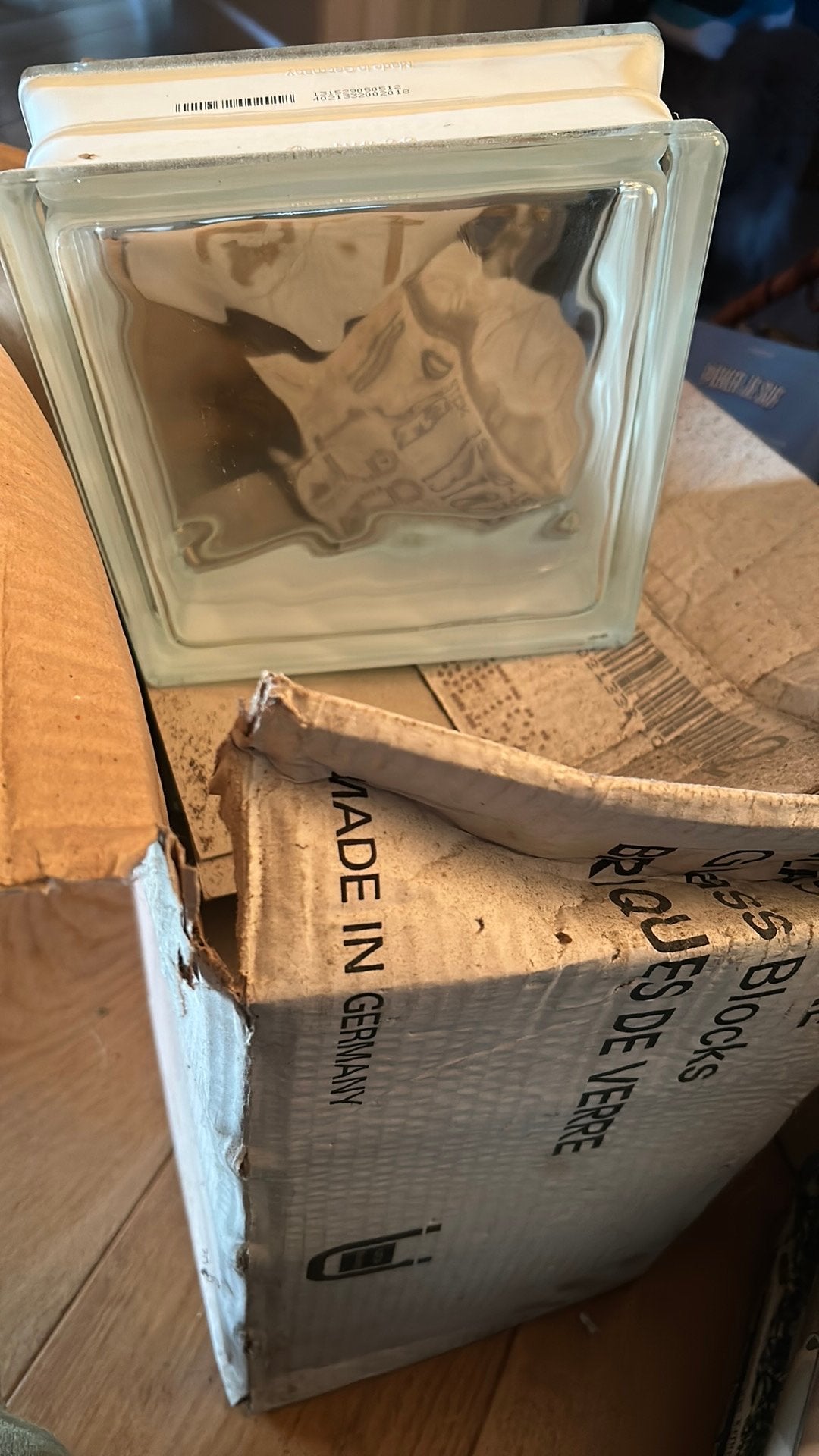 6 glasbouwstenen in doos wolke wit 19 x 19 x 8 cm, Doe-het-zelf en Verbouw, Metselstenen, Ophalen of Verzenden, Zo goed als nieuw