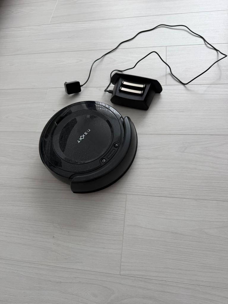 Robot stofzuiger, Ophalen of Verzenden, Zo goed als nieuw