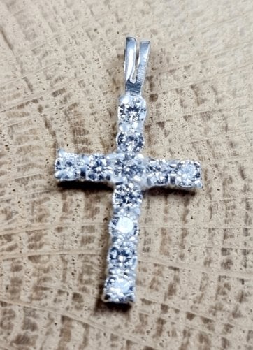 Echt zilveren kruisje helder zirconia klein., Nieuw, Ophalen of Verzenden, Kruis of Symbool, Nvt
