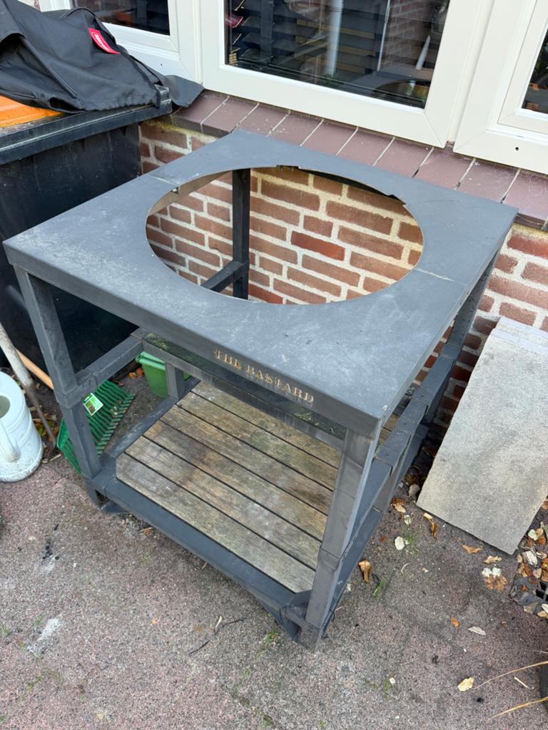 The Bastard Kamado BBQ Tafel/Onderstel, Tuin en Terras, Buitenkeukens, Ophalen, Gebruikt, Bastard, BASTARD