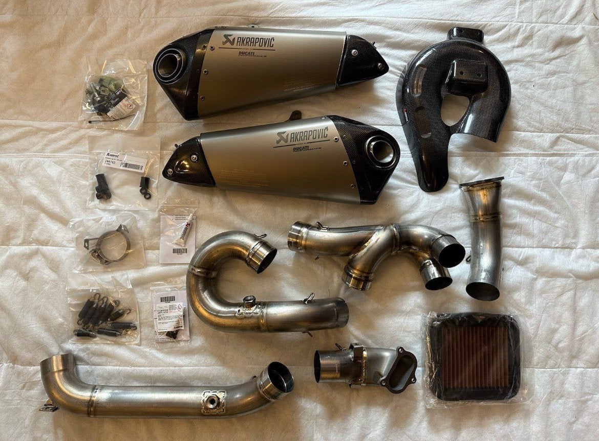 Nieuw Akrapovic systeem Ducati Panigale V2, Ophalen of Verzenden, Nieuw