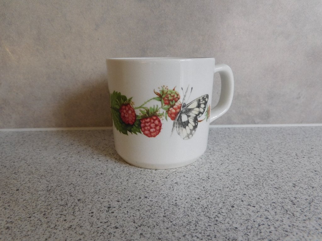Mok Framboos Bosvruchten Wedgwood Marjolein Bastin., Landelijk/Boerenbont, Zo goed als nieuw, Mok, Ophalen of Verzenden