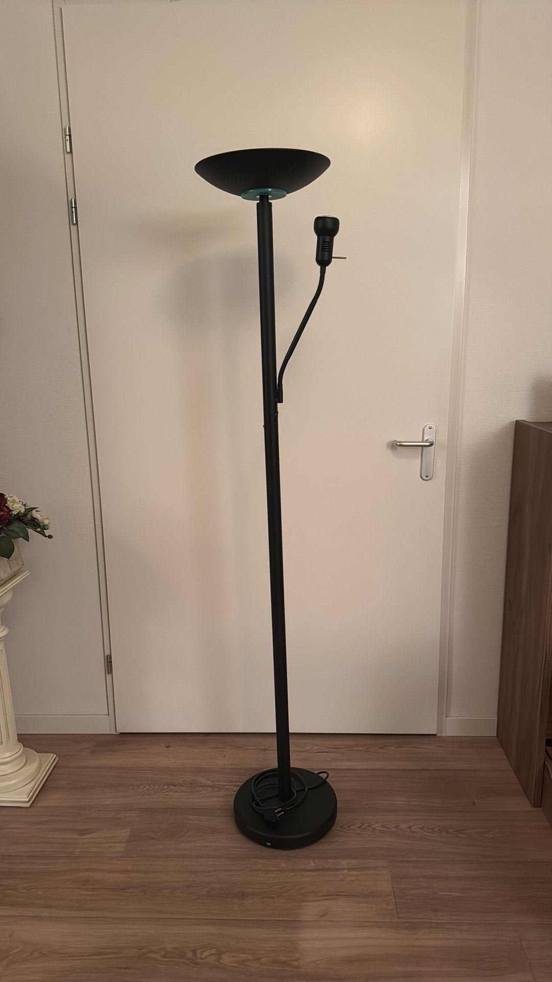 Staande lamp met verstelbaar leesgedeelte, Ophalen, Gebruikt, 150 tot 200 cm