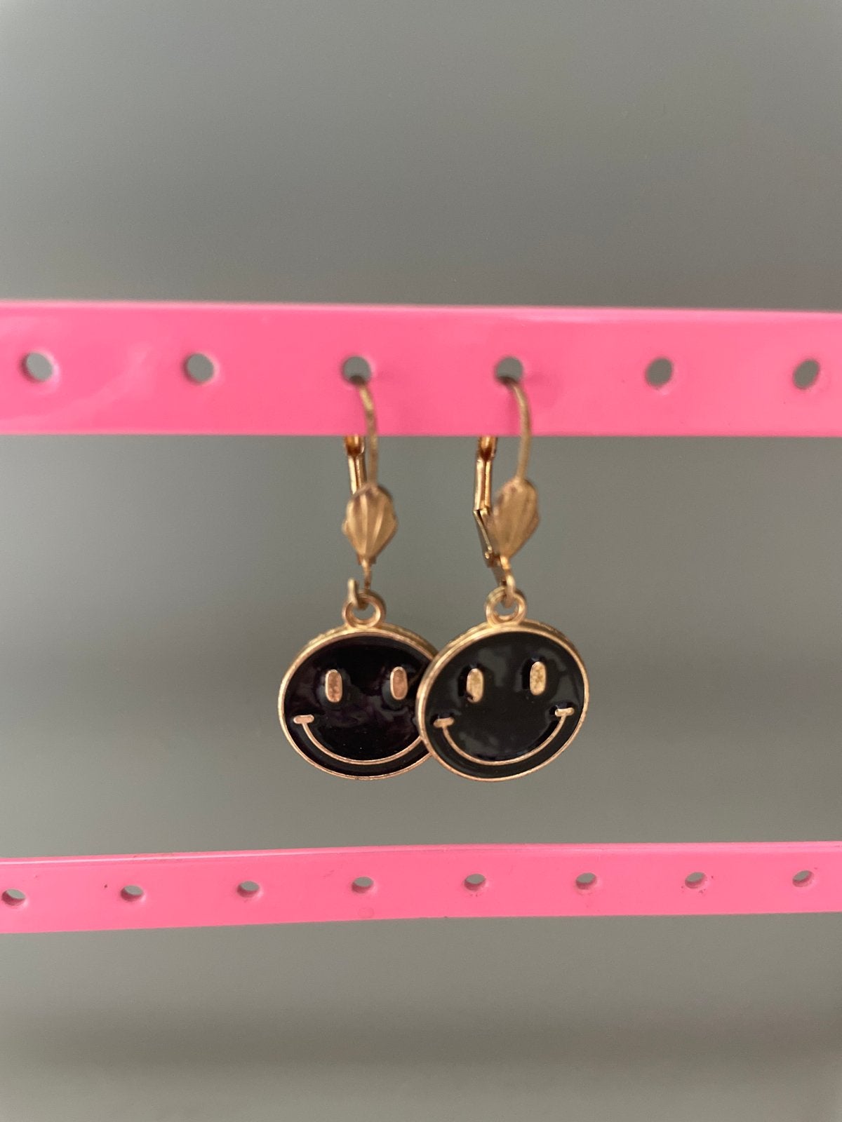 Leuke oorbellen met smiley gezichtje, Overige materialen, Hangers, Zwart, Nieuw