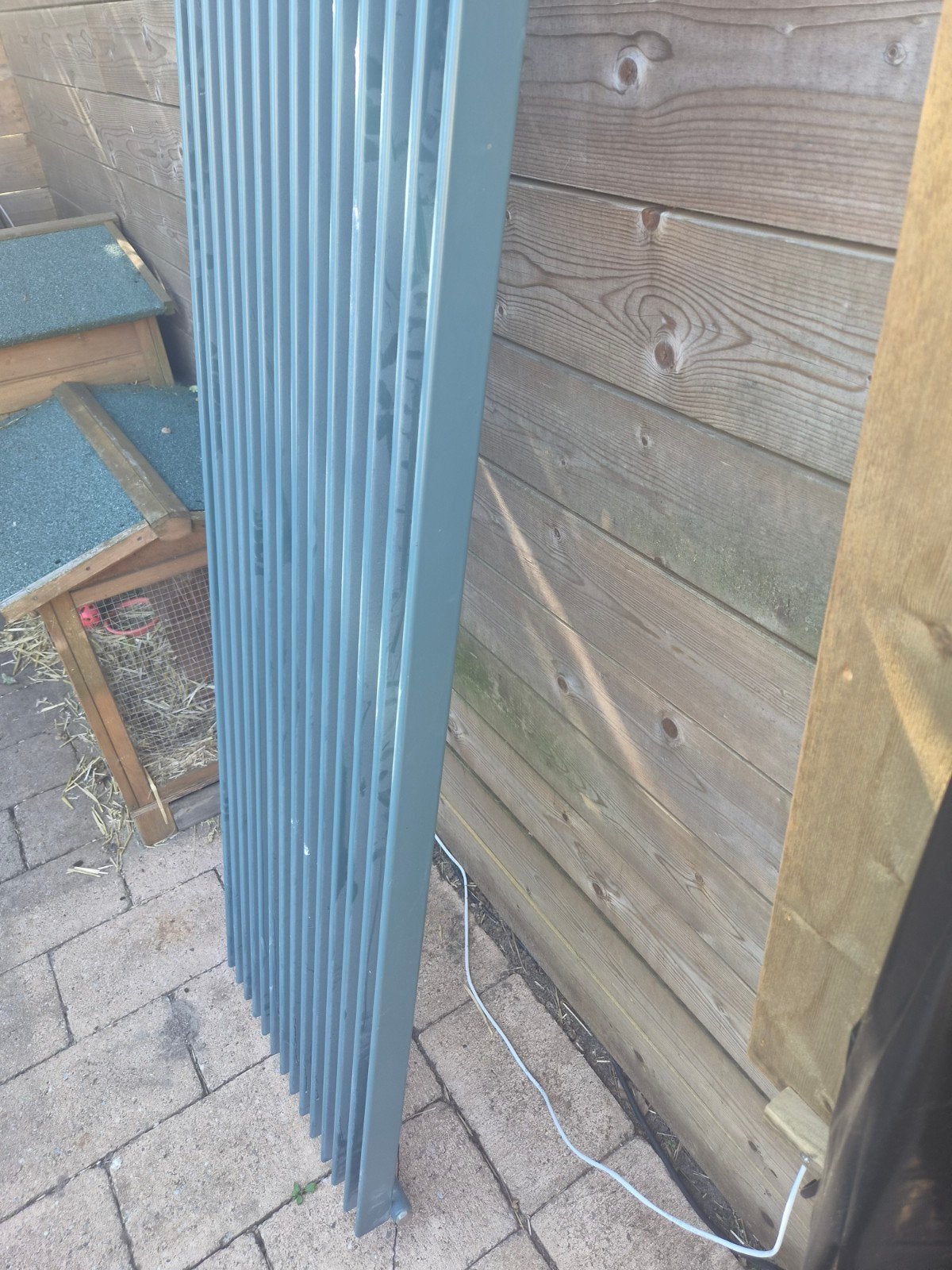 Slanke verticale radiator, grijs, gebruikt, Doe-het-zelf en Verbouw, Verwarming en Radiatoren, Radiator, Minder dan 60 cm, Ophalen of Verzenden