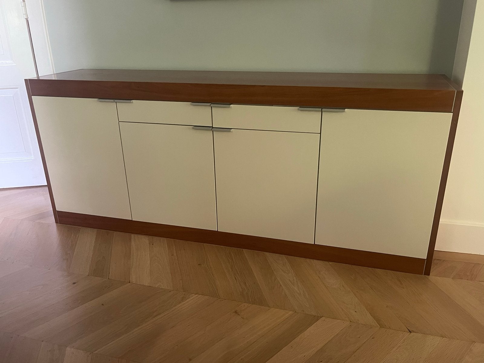 Pastoe dressoir Kersen/Roomwit- 197cm breed, Huis en Inrichting, Kasten | Dressoirs, Ophalen, Zo goed als nieuw, 200 cm of meer