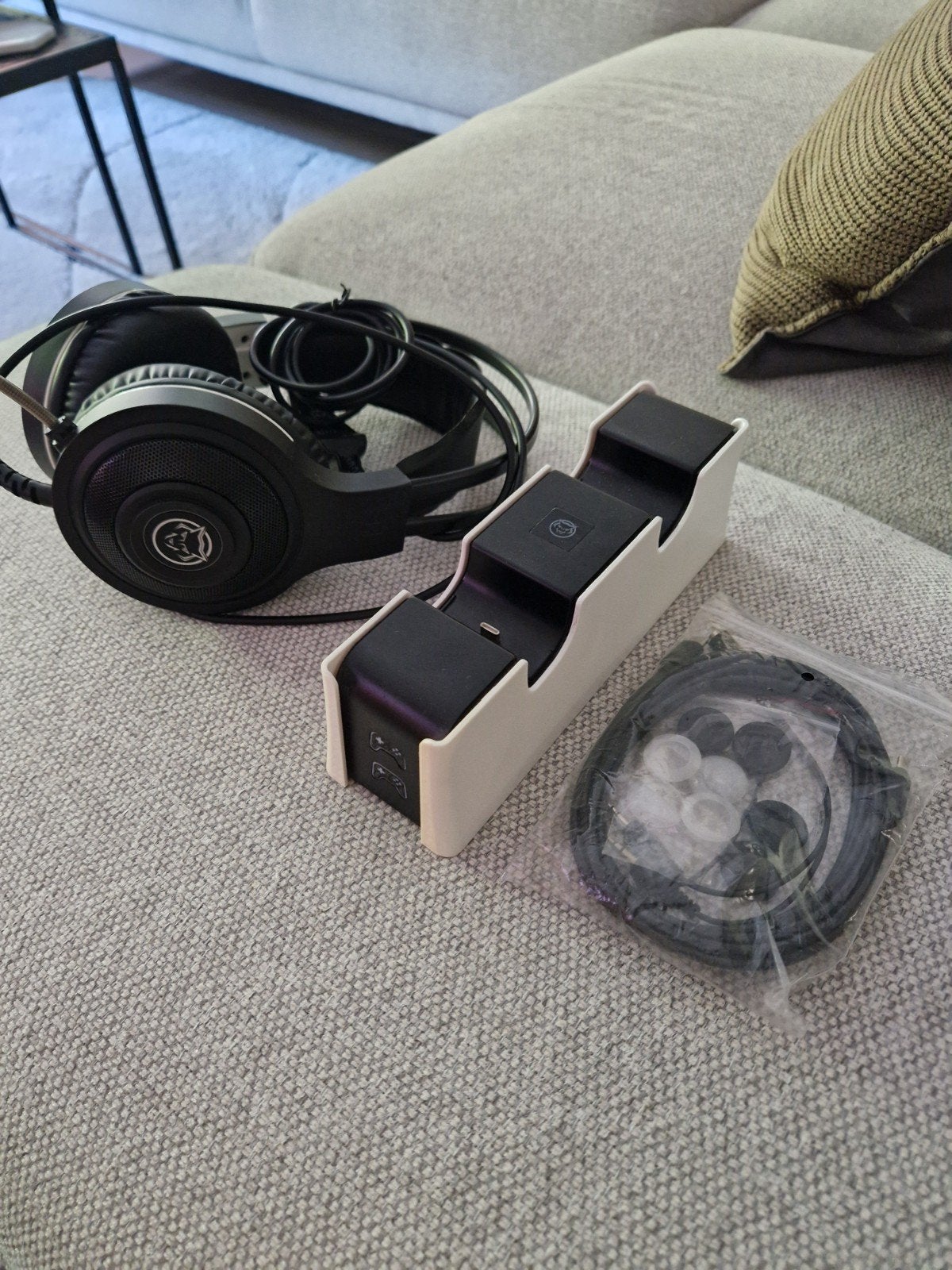 Gaming Headset met Oplaadstation en Accessoires, Overige merken, Gebruikt, Ophalen of Verzenden, Over-ear