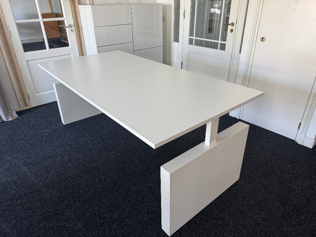 VEPA bureau 200 x 100 cm | In hoogte verstelbaar, Huis en Inrichting, Bureaus, Ophalen, Overige typen, Hout, 100 cm