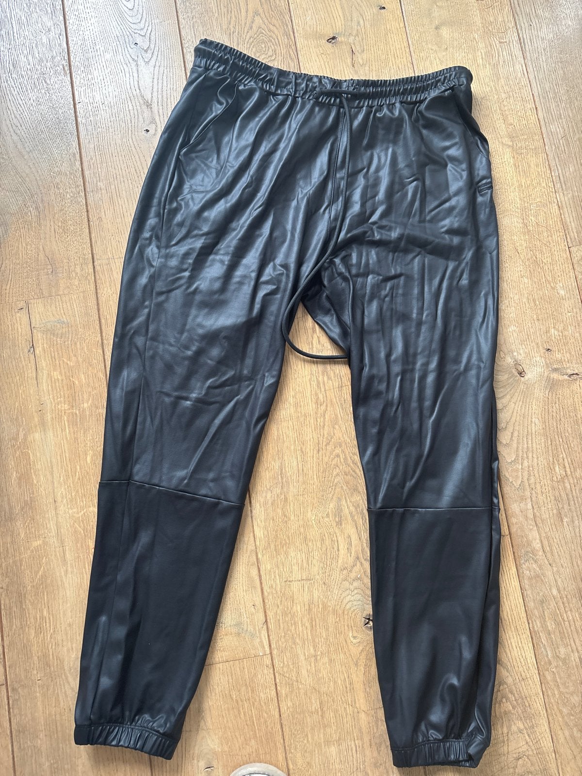 10 DAYS Lederlook Broek xxl - Nauwelijks Gedragen, Kleding | Dames, Ophalen of Verzenden, Zo goed als nieuw, Maat 46/48 (XL) of groter