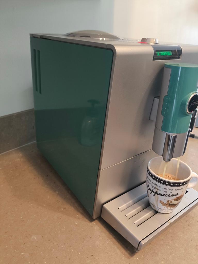 Jura Ena 5 in nette staat, Ophalen of Verzenden, Refurbished, Koffiemachine