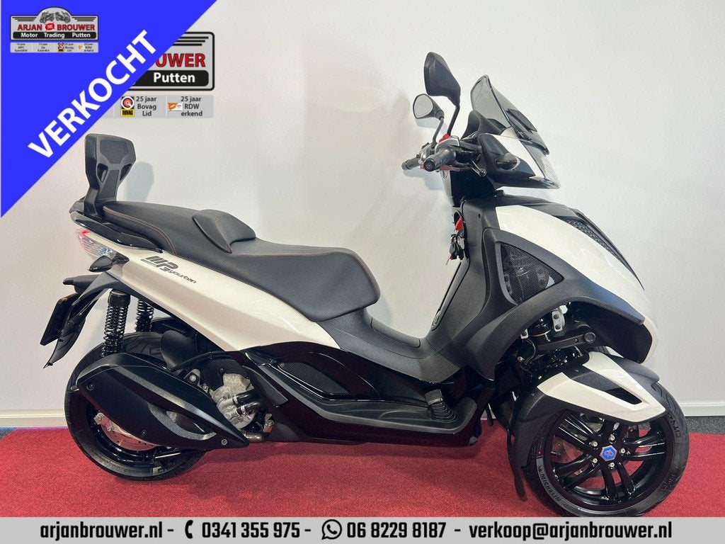 Piaggio 300 LT MP3 Yourban SPORT, Motoren, Motoren | Piaggio, Scooter, Bedrijf, Piaggio Vespa B.V., Minervum 7272
4817 ZM  Breda, NL