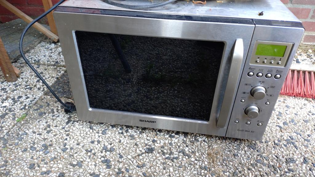 Sharp Combimagnetron - Grill, Hete Lucht, Oven, Witgoed en Apparatuur, Magnetrons, Ophalen, Combimagnetron, Gebruikt, Hete lucht
