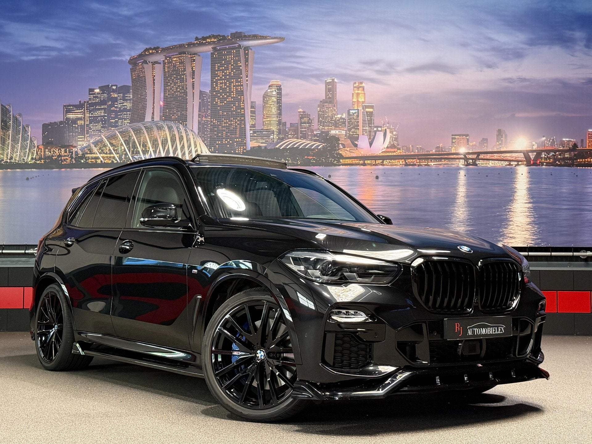 BMW X5 xDrive45e High Ex. |Panorama|M-Sport|Aero|Camera|Luch, Auto's, BMW, Gebruikt, 97 km, Automatische klimaatregeling, Zwart