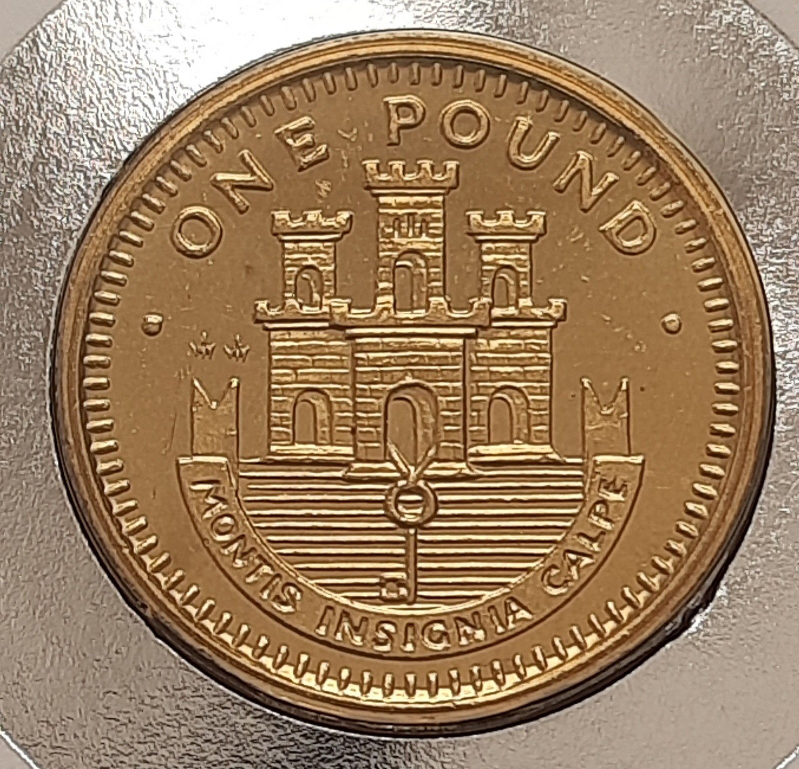 Gibraltar one pound 1990 (UNC) + postzegel., Postzegels en Munten, Munten | Europa | Niet-Euromunten, Ophalen of Verzenden, Overige landen