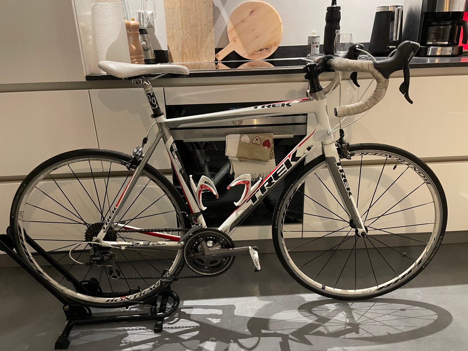 Trek 2.3 racefiets, volledig shimano 105, carbon voorvork, Ophalen