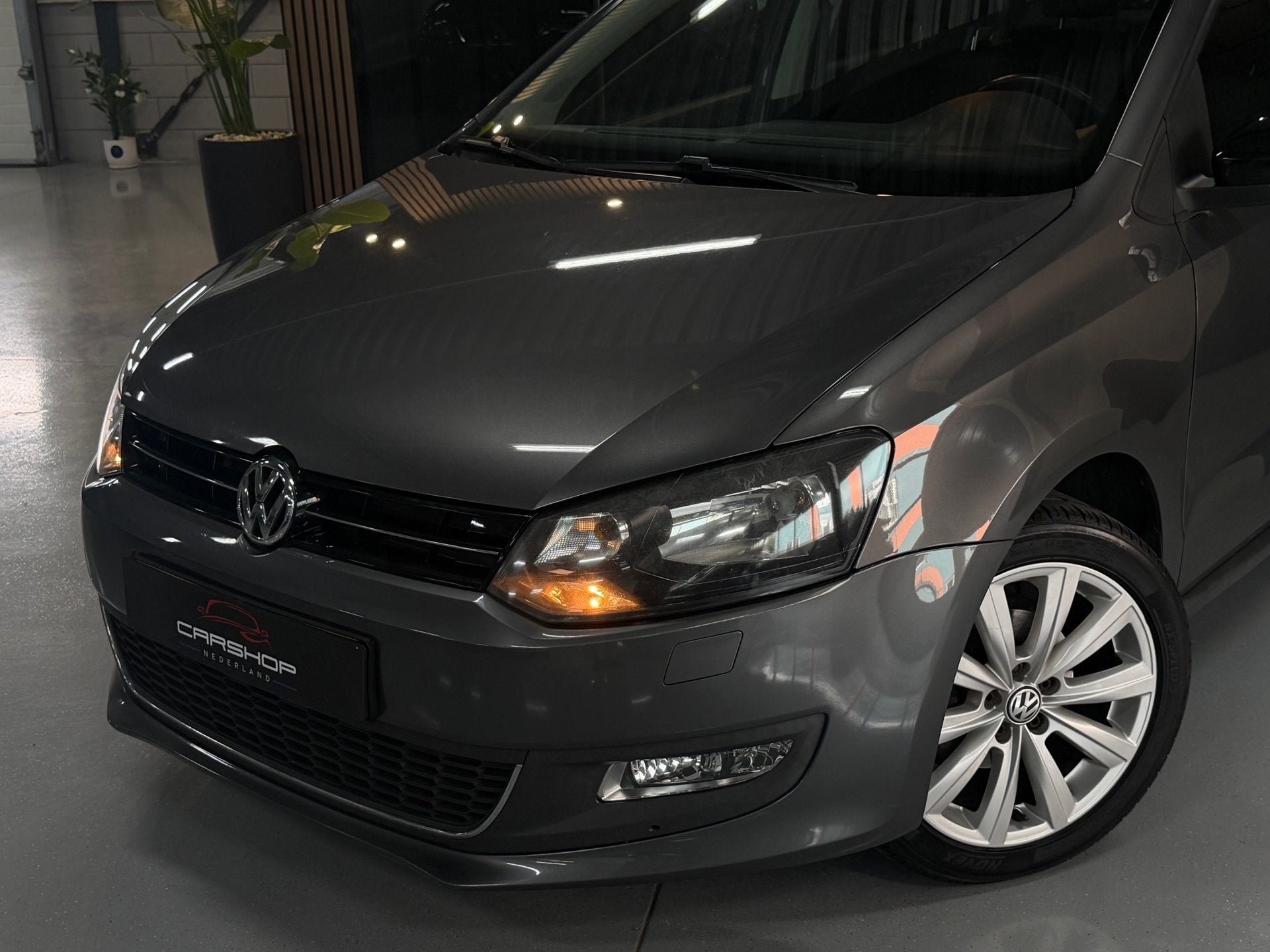 Volkswagen POLO 1.2 TSI STYLE EDITION! 105PK PANO/CARPLAY, Auto's, Voorwielaandrijving, Euro 5, Gebruikt, Alcantara