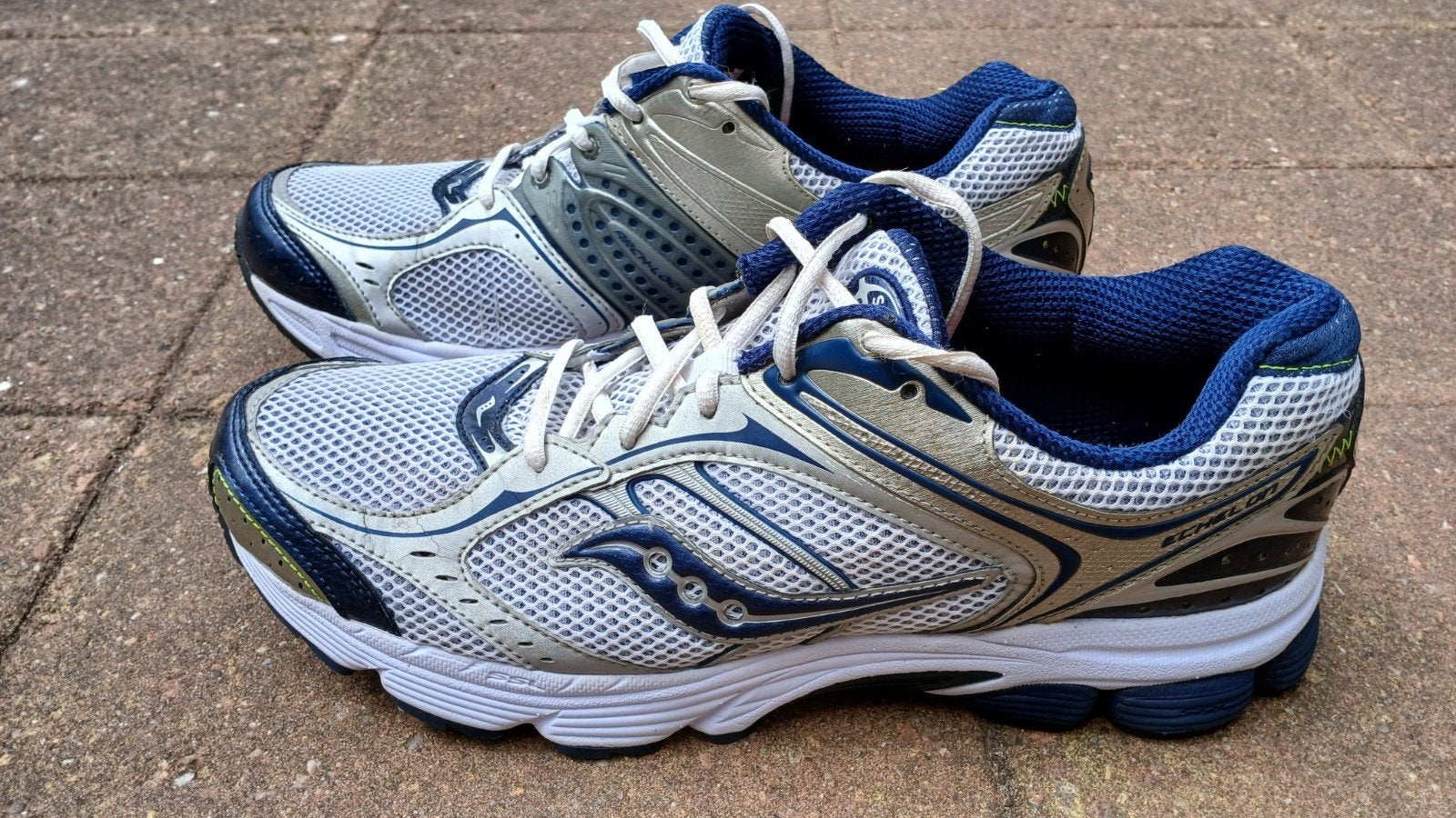 Saucony Echelon Hardloopschoenen, Mt 48, Bijna niet gebruikt, Sport en Fitness, Loopsport en Atletiek, Hardloopschoenen, Zo goed als nieuw