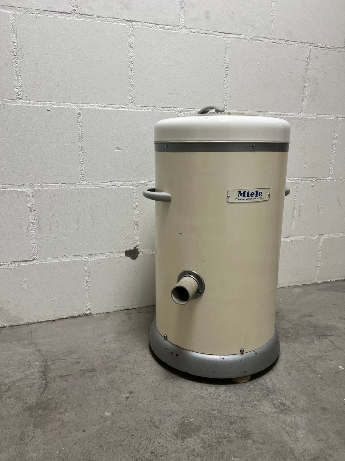 Miele centrifuge, Ophalen, Zo goed als nieuw