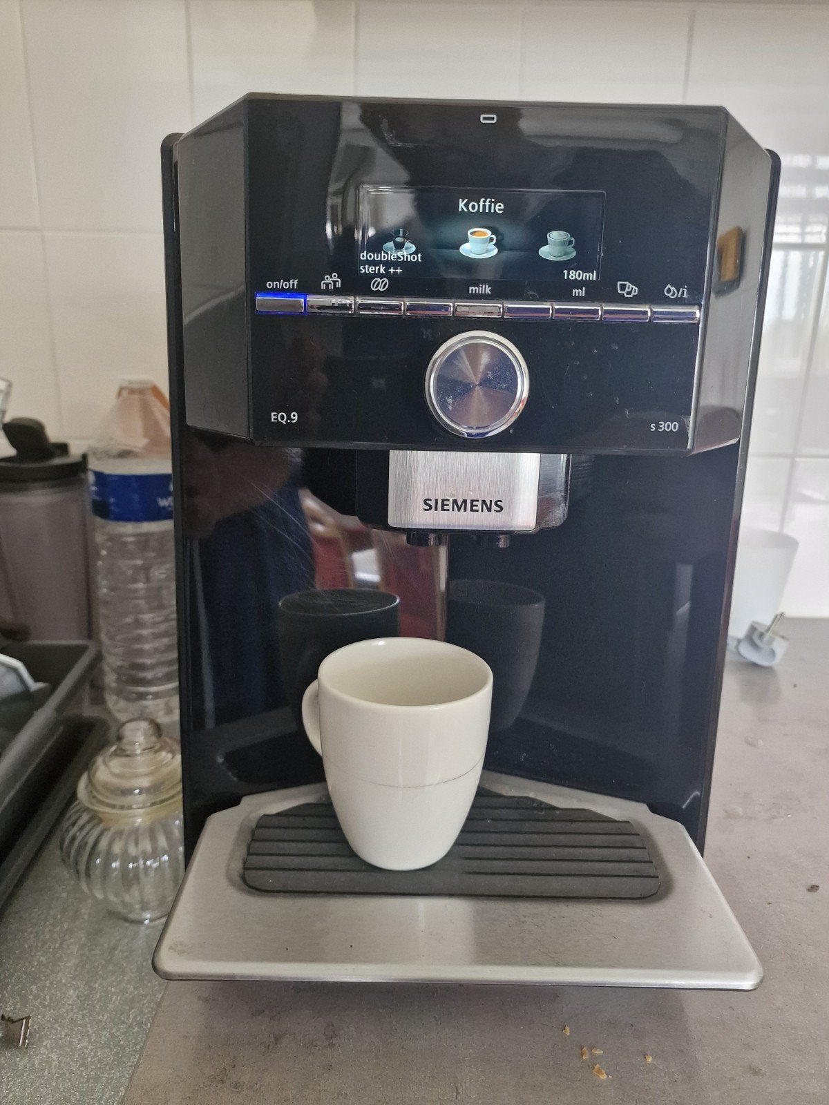 Simens koffiezetapparaat EQ.9, Ophalen of Verzenden, Koffiemachine, Afneembaar waterreservoir