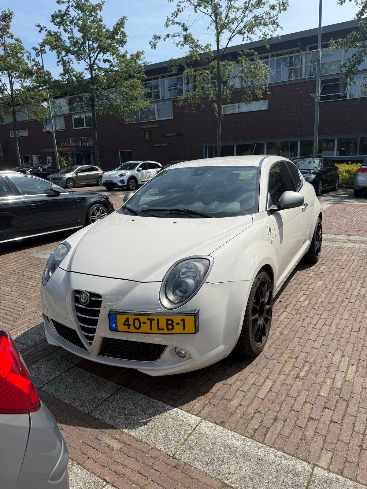 Alfa Romeo MiTo QV 1.4 Turbo 125KW Multi AIR 2010 Wit, Voorwielaandrijving, Euro 5, Stof, Zwart