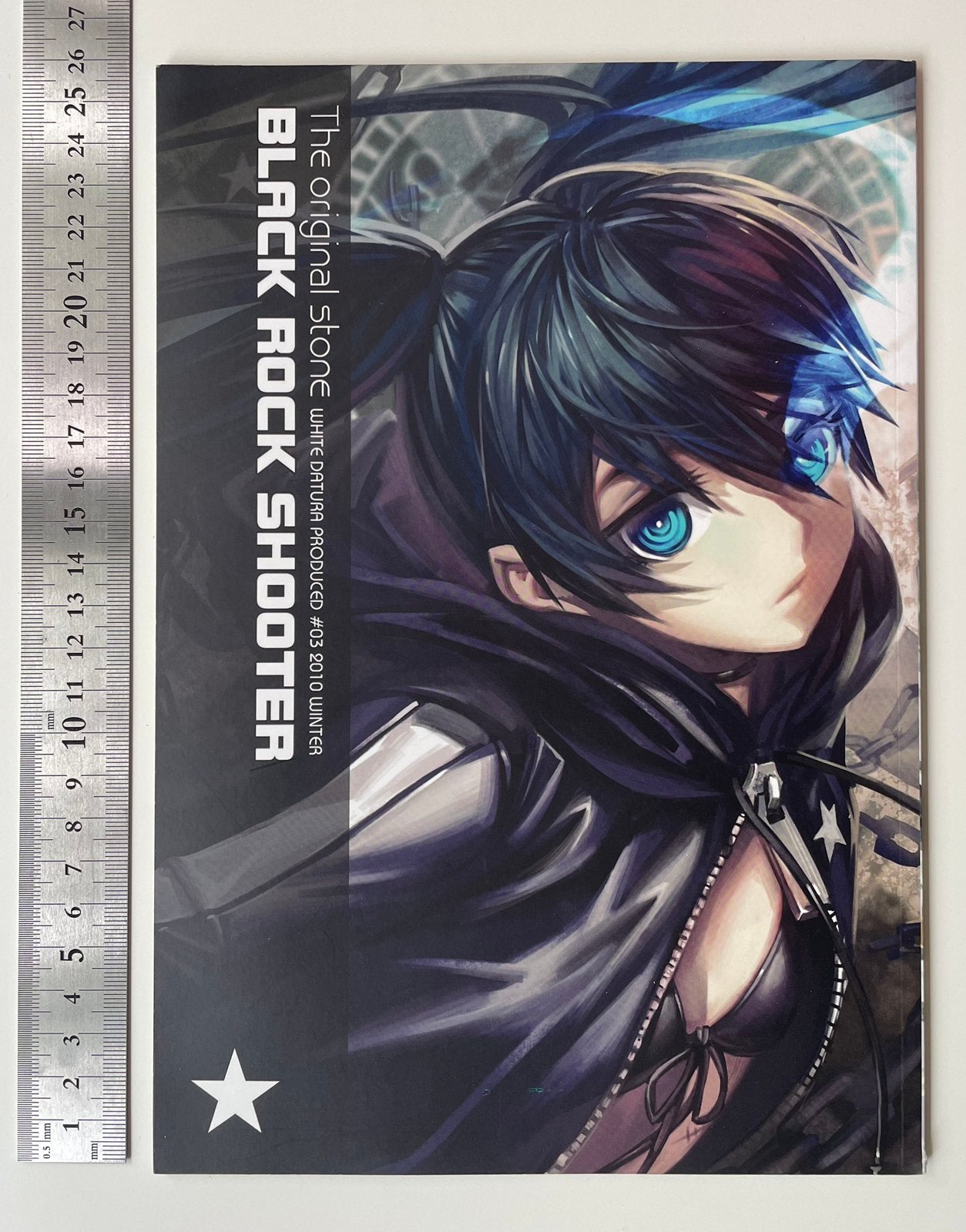 Vocaloid Hatsune Miku + Black Rock Shooter Artbook – Rare, Ophalen of Verzenden, Zo goed als nieuw