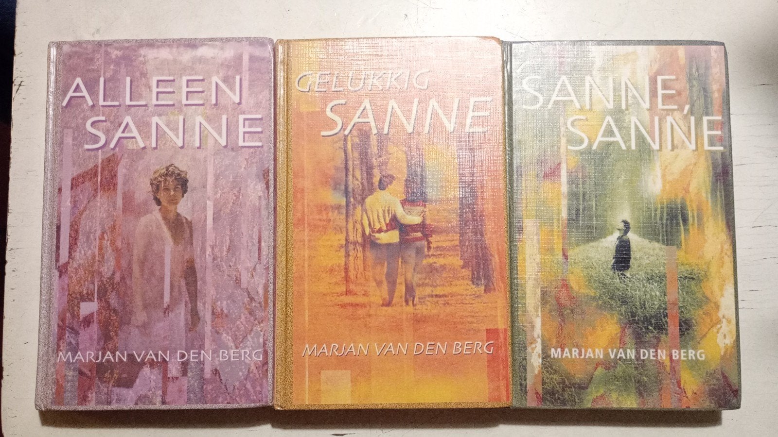 Sanne boekenreeks - Marjan van den Berg (3 delen), Ophalen of Verzenden, Gelezen, Marjan van den Berg, Nederland