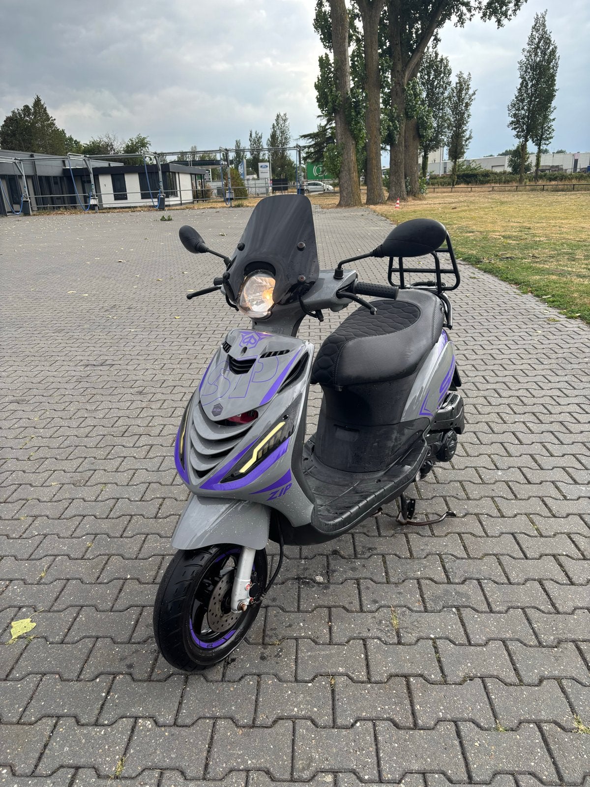 Piaggio Zip 4T 2020 - Perfecte staat, recent onderhoud, Fietsen en Brommers, Ophalen, Maximaal 45 km/u, 49 cc, Zo goed als nieuw