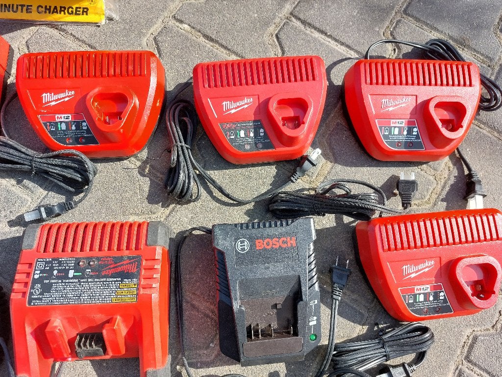 16x Oplader 110v Opladers Acculaders 110Volt NIEUW!, ., Nieuw, Ophalen of Verzenden, .