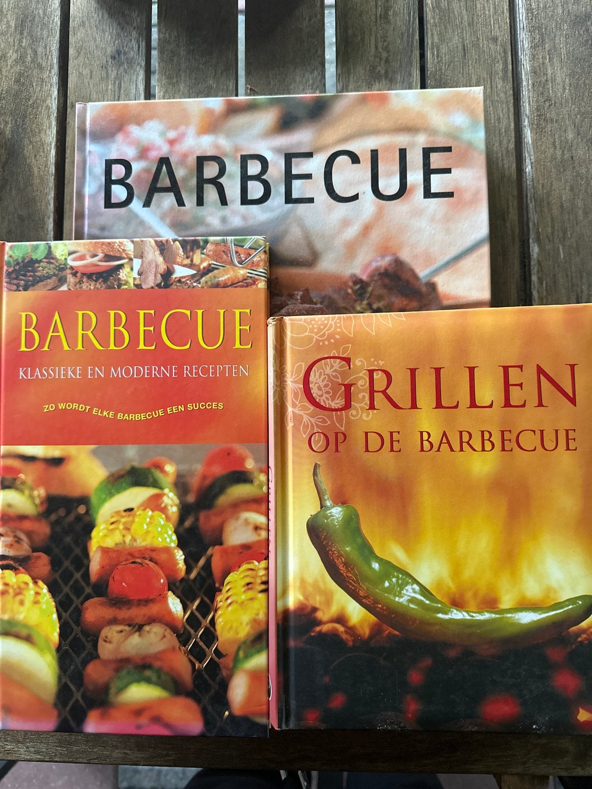 3 BBQ boeken: leuker dan een flesje wijn, Boeken, Kookboeken, Ophalen of Verzenden, Gelezen, Overige gebieden, Hoofdgerechten