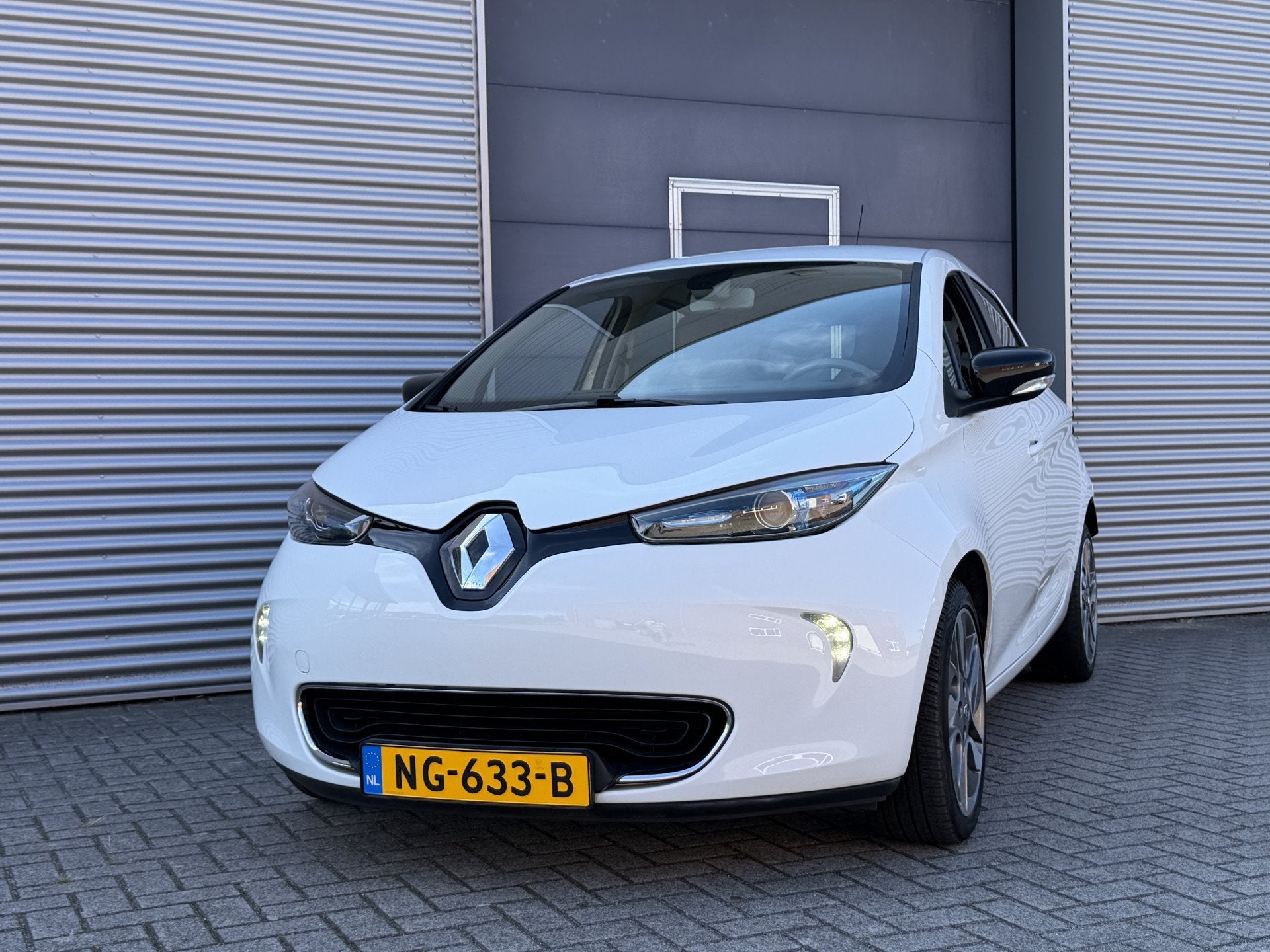 Renault ZOE Q210 Zen Quickcharge 22 kWh ( incl. Accu) I Lede, 240 km, Gebruikt, 22 kWh, Parkeersensor