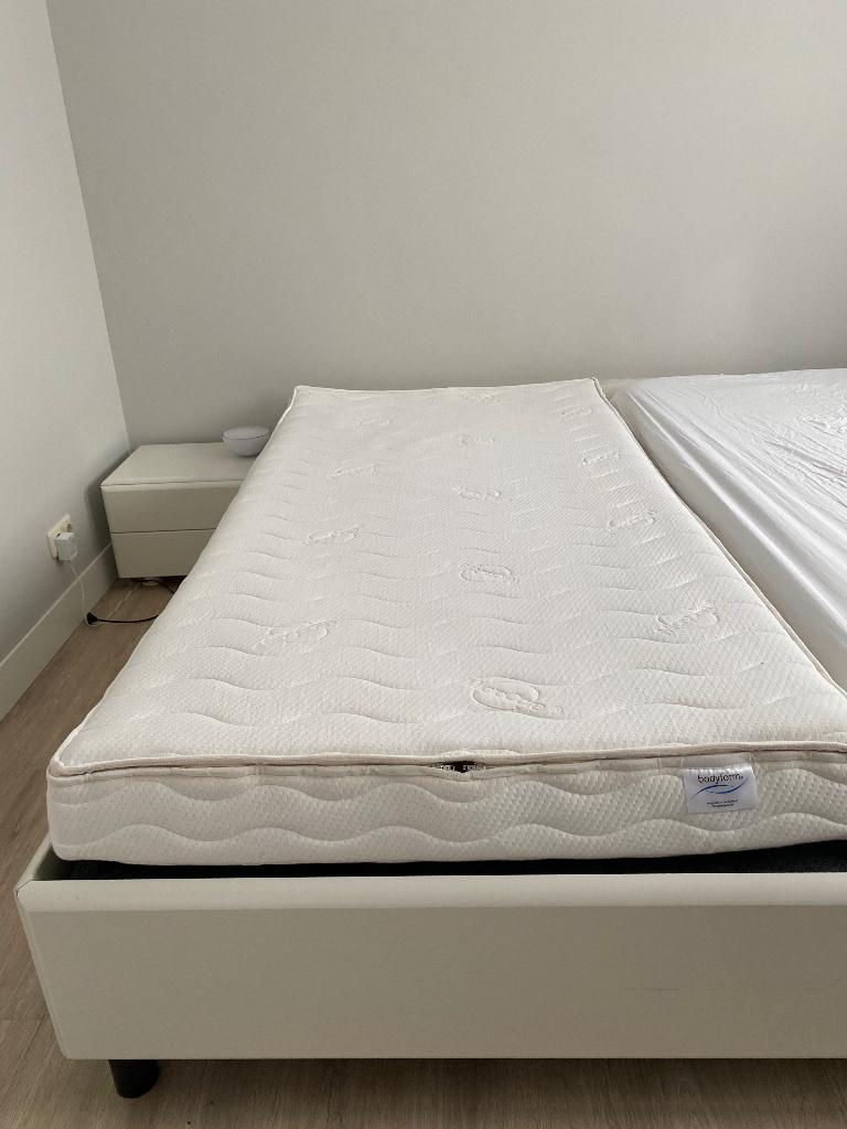Watermatras met onderstel. Zware stabilisatie., Huis en Inrichting, Ophalen, Solo-systeem, 100 cm, Eenpersoons