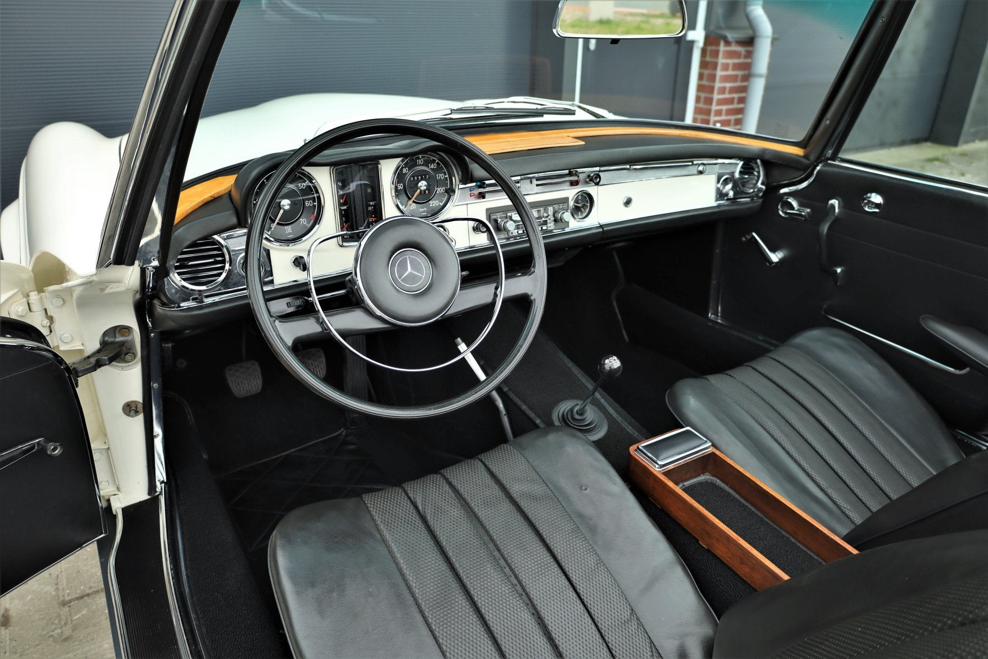 Mercedes-Benz SL-Klasse 230 SL W113 Pagode Gerestaureerd, foto 6