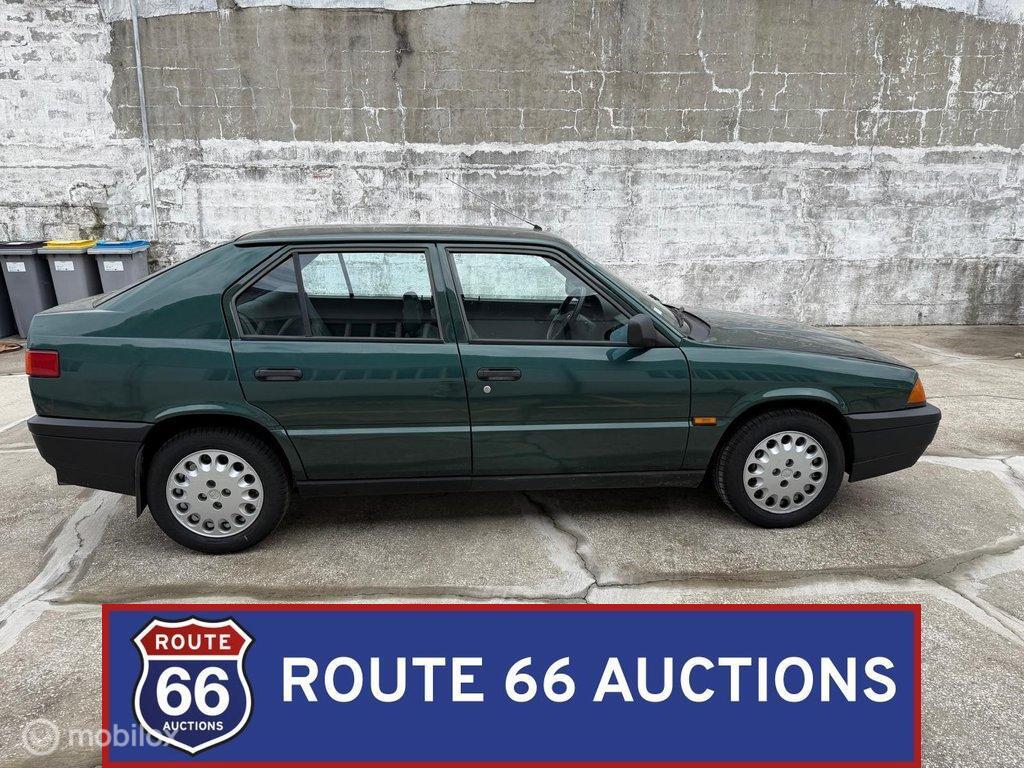 Alfa Romeo 33 1.5 | 1990 | Route 66 Auctions, Auto's, Oldtimers, Overige carrosserieën, Zwart, Bedrijf, Handgeschakeld