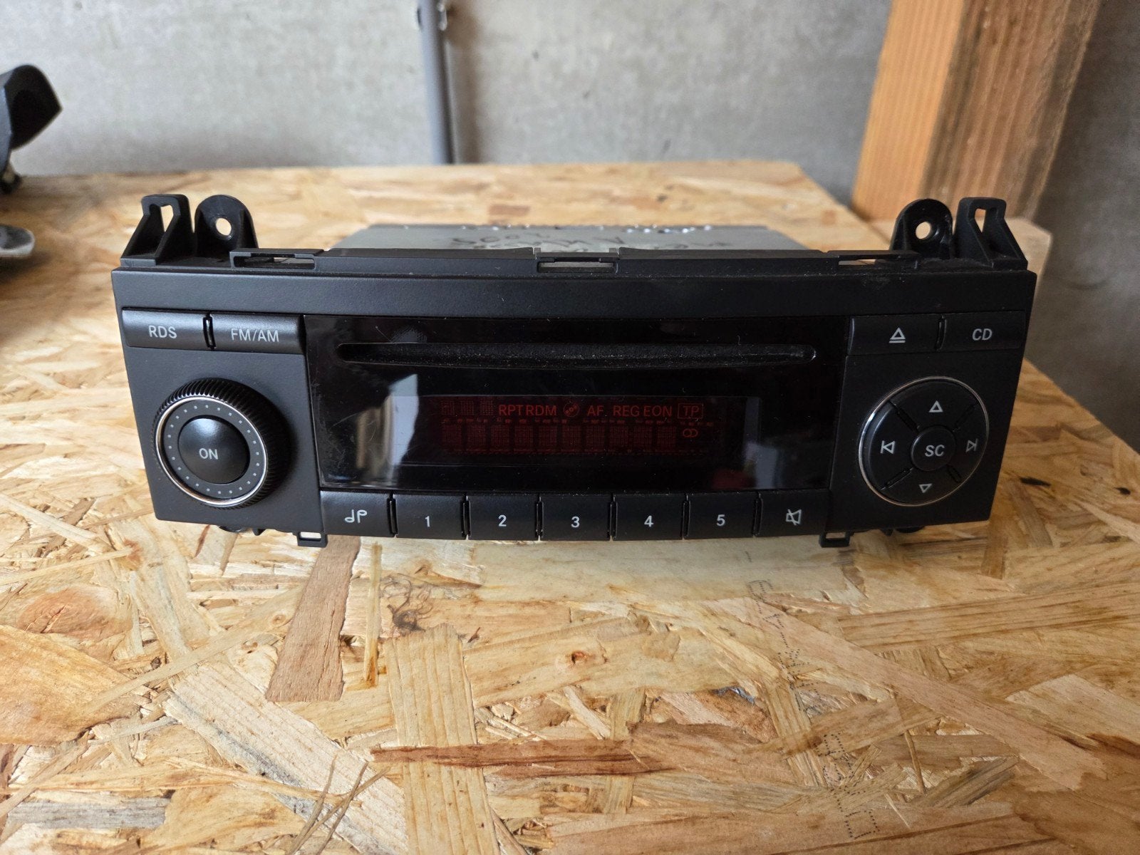 Mercedes A Klasse W169 radio cd speler, Ophalen of Verzenden