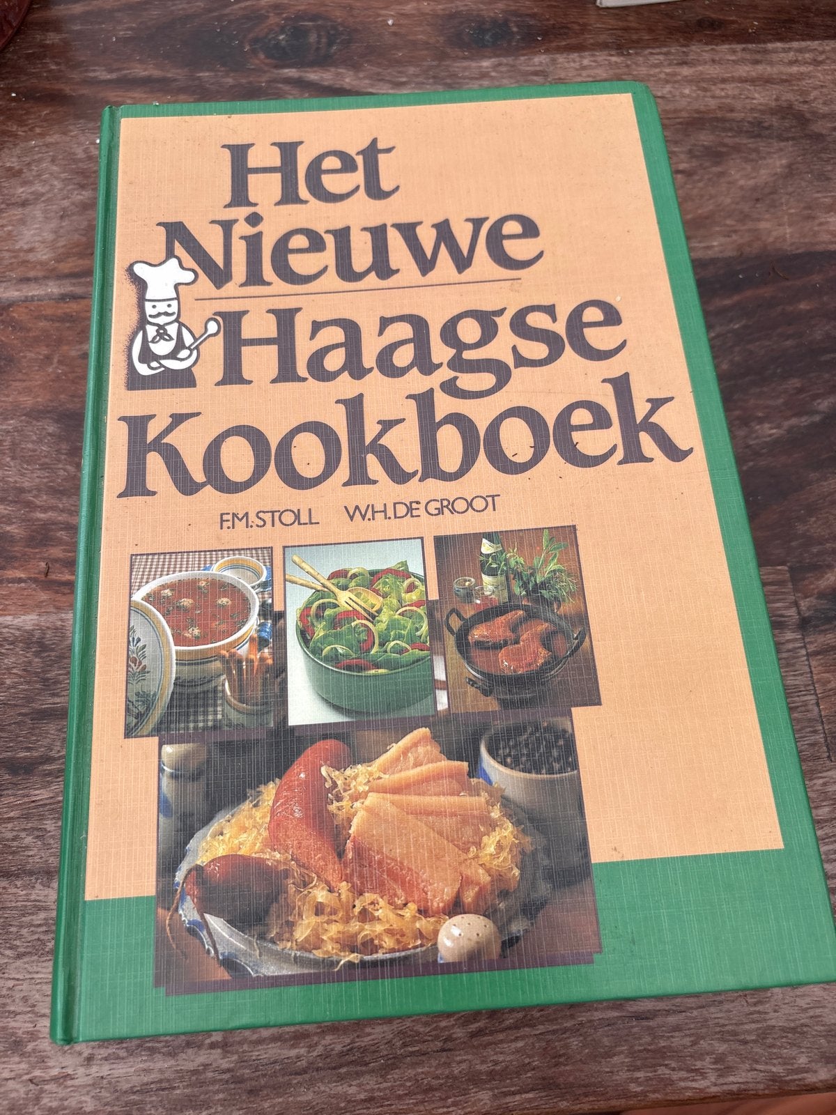 Het Nieuwe Haagse Kookboek - Klassieke Recepten, Boeken, Kookboeken, Ophalen of Verzenden, Gelezen, Nederland en België, Voorgerechten en Soepen