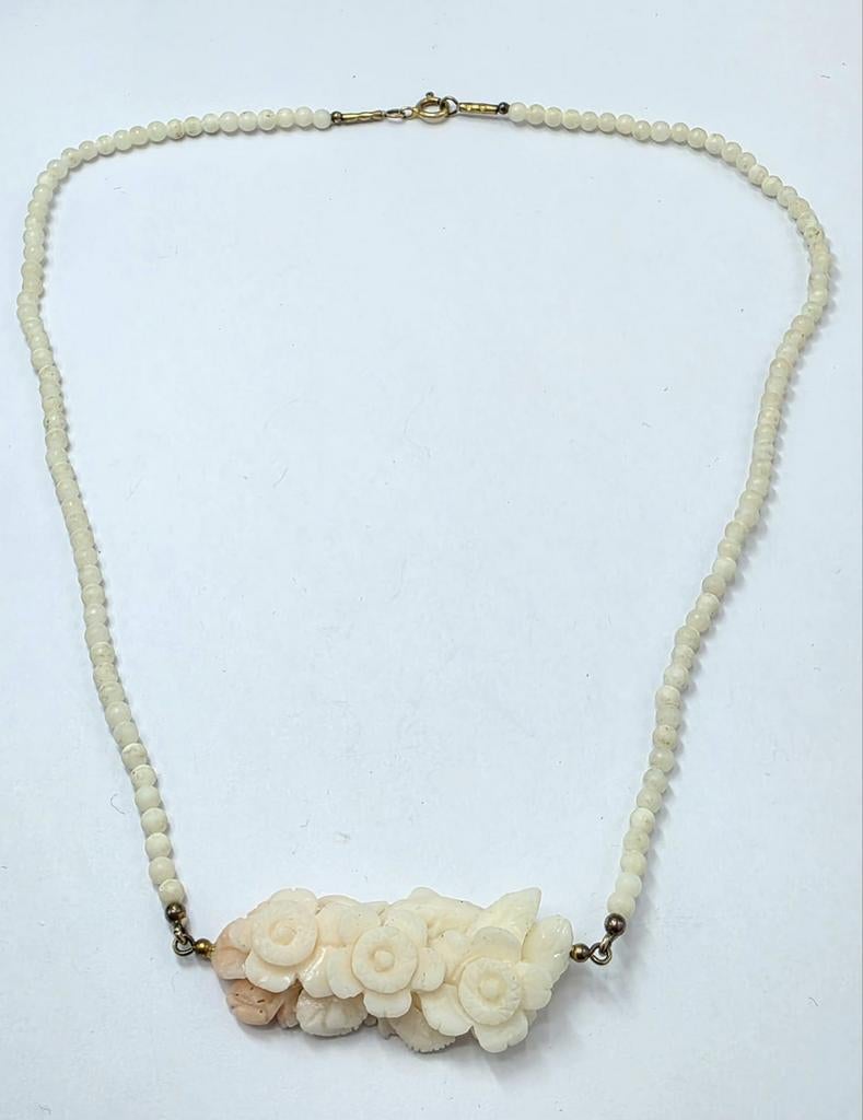 Koraal Ketting met Koraal Bloemen Snijwerk, Verzenden