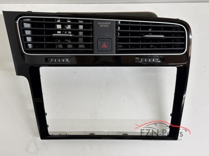 VW Golf 7 Facelift Dashboard navigatie inleg hoogglans zwart, Ophalen of Verzenden, Gebruikt