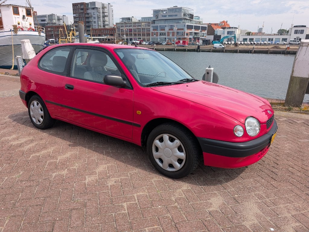 Toyota Corolla 1.3 AUT 1997 Rood, Auto's, Toyota, Particulier, Corolla, Radio, Benzine, Hatchback, Automaat, Origineel Nederlands