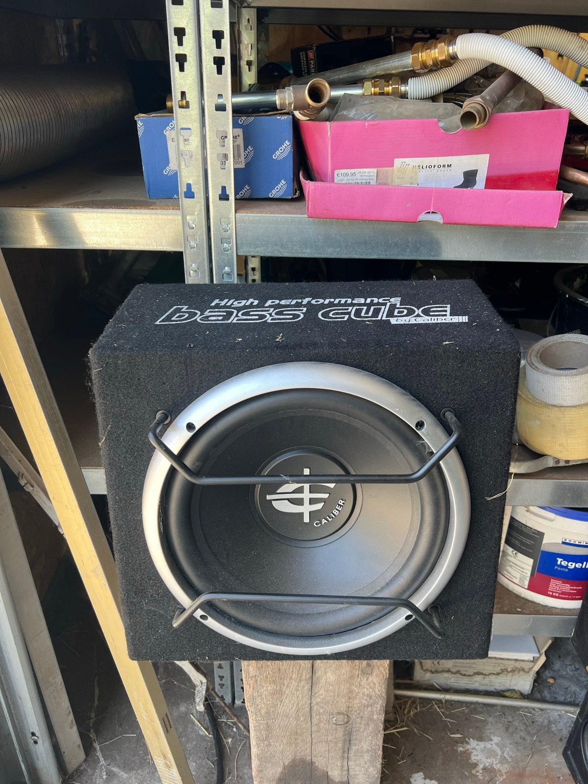 Caliber Actieve Subwoofer 600W Bass Cube, Auto-onderdelen, Overige Auto-onderdelen, Ophalen, Gebruikt, Universele onderdelen