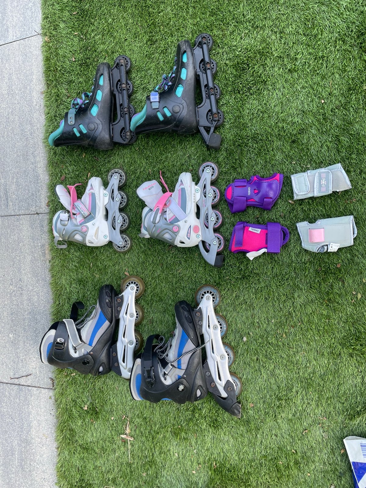 Diverse inline skates: grijs/blauw, wit/roze, blauw/zwart., Ophalen, Gebruikt, Overige typen, Overige merken