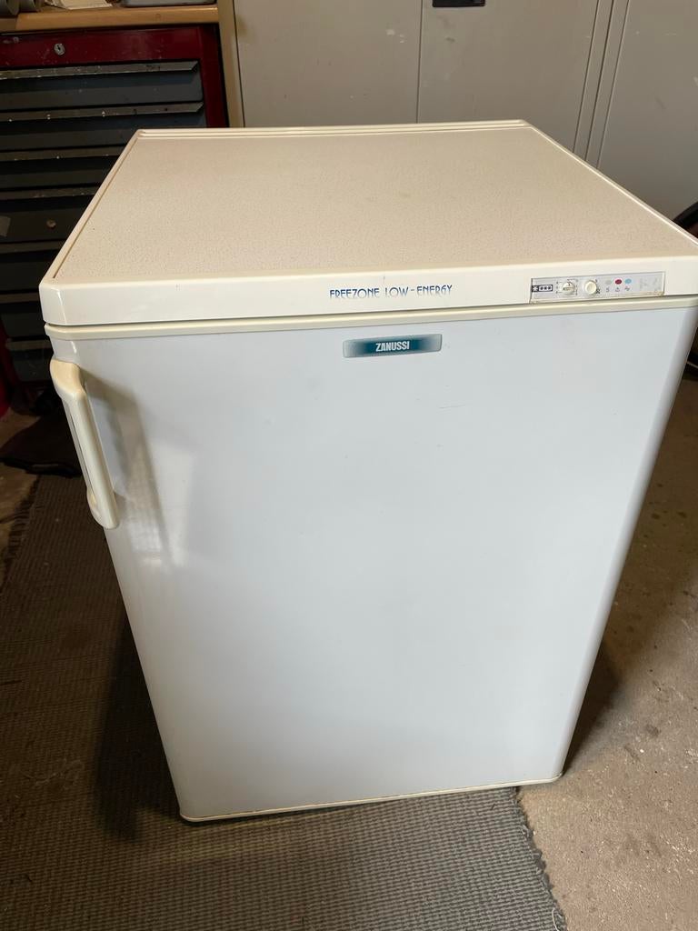 Zanussi Vrieskast - tafelmodel, Gebruikt, Minder dan 60 cm, Vrijstaand, Ophalen