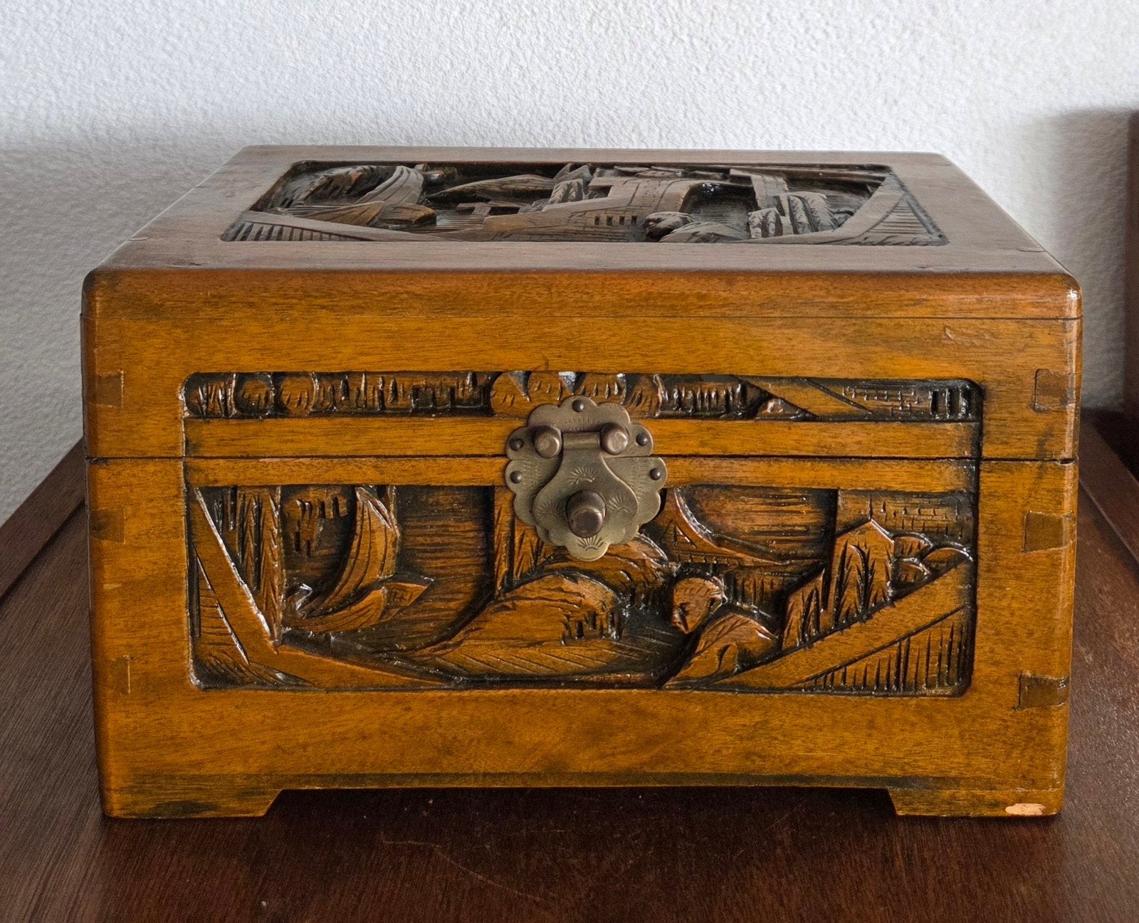 Chinese kamferhouten hand gesneden houten kist, Antiek en Kunst, Ophalen of Verzenden