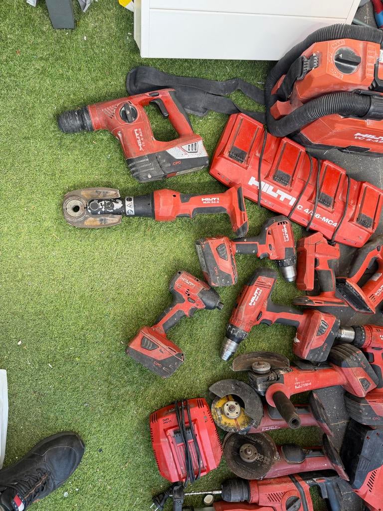 Hilti Gereedschap Set: Boormachines, Zagen, Perstang & Meer, Ophalen, Gebruikt, Overige typen