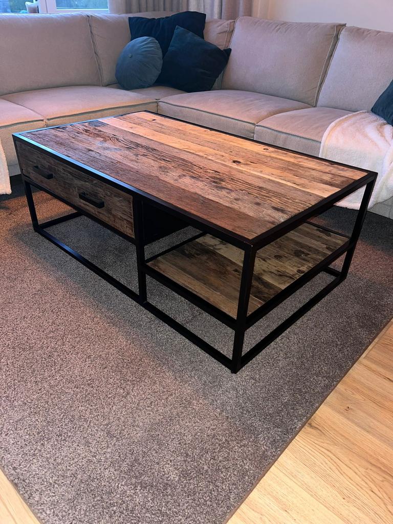 TV meubel en tafel, Huis en Inrichting, Kasten | Televisiemeubels, 150 tot 200 cm, Zo goed als nieuw, Minder dan 100 cm, 25 tot 50 cm